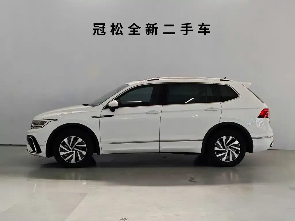 Volkswagen Tiguan L PHEV — фото 2