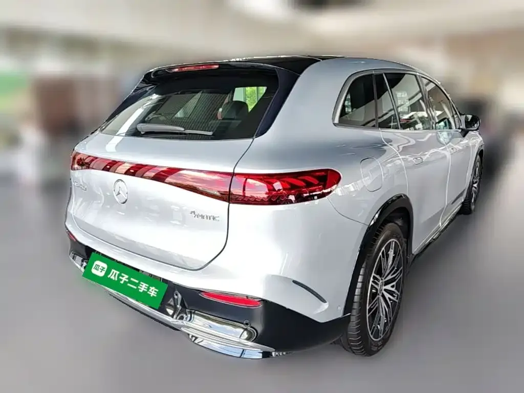 Mercedes-Benz EQS SUV — фото 10