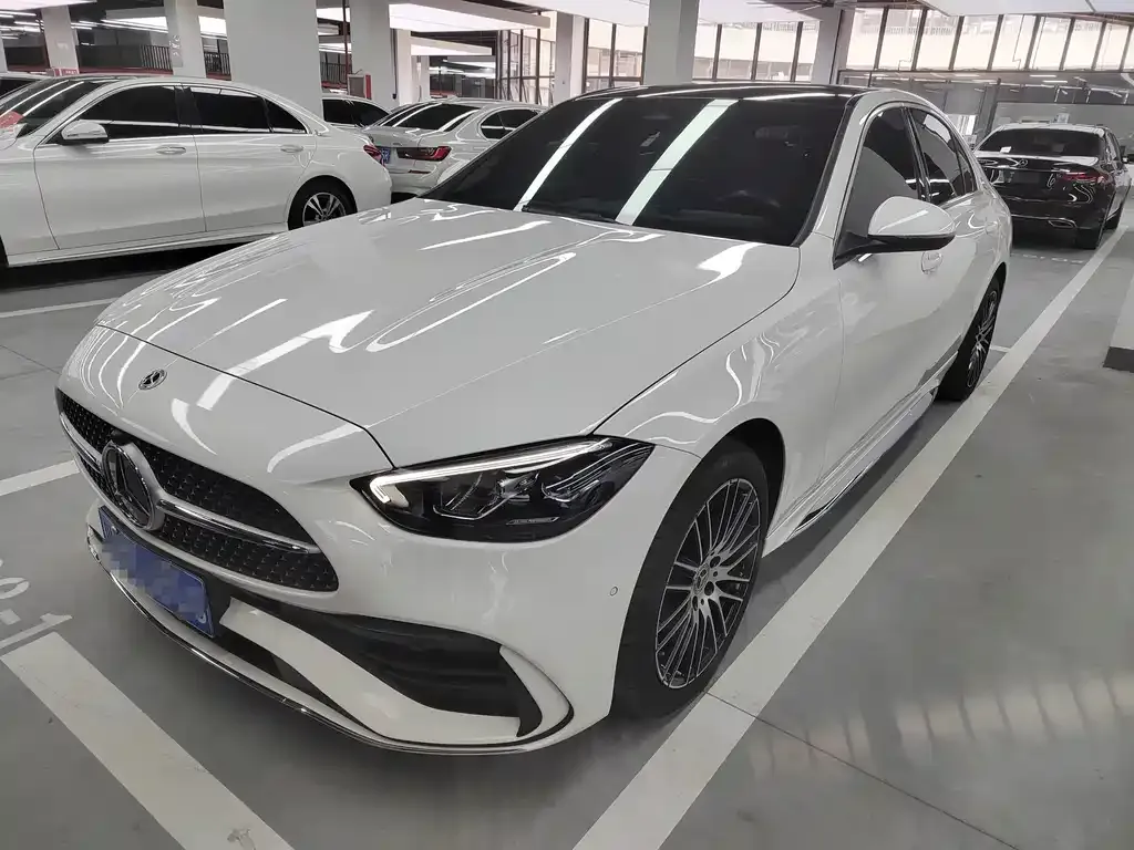 Mercedes-Benz C-Class — фото 1