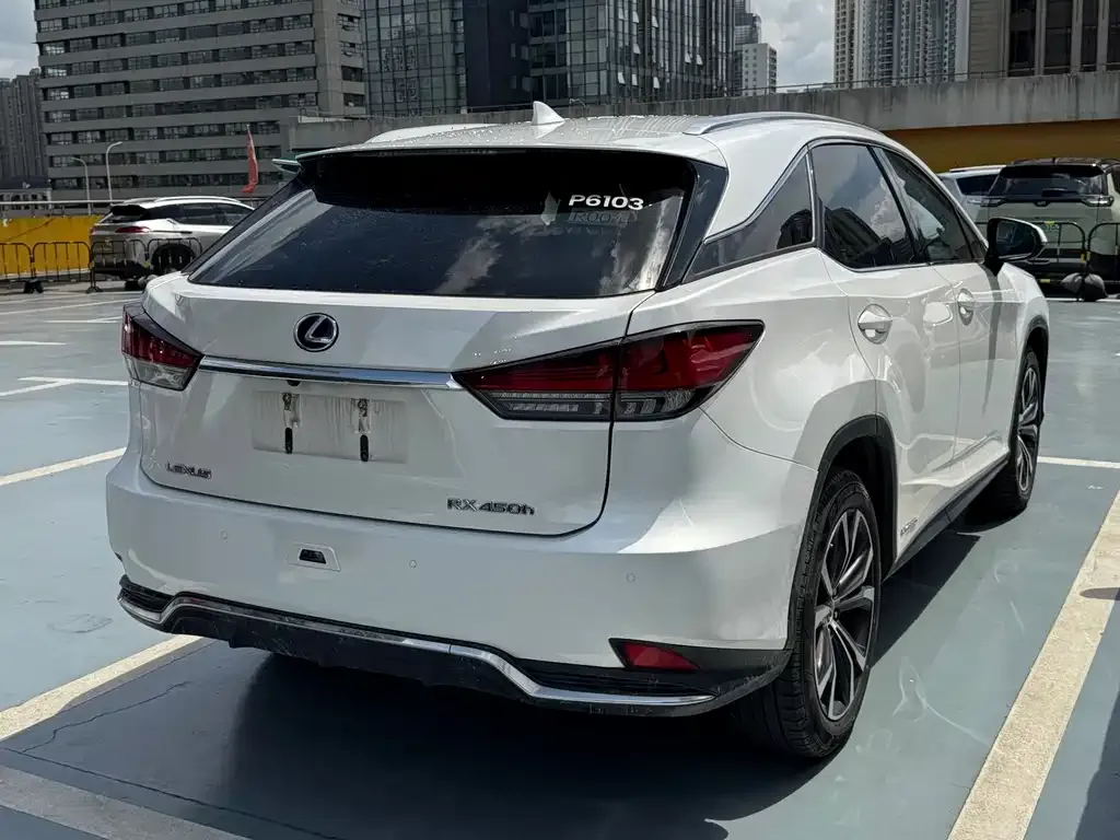 Lexus RX — фото 8