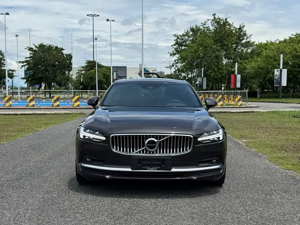 Volvo S90 — фото 8