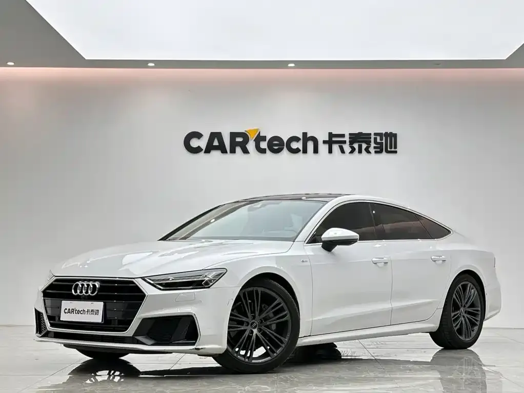 Audi A7 — фото 1
