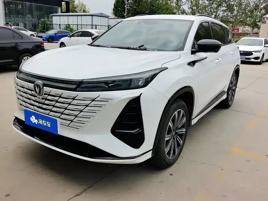 Changan CS75 PLUS — фото 1
