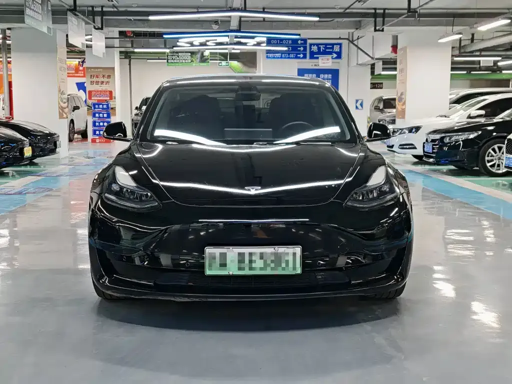 Tesla Model 3 — фото 10