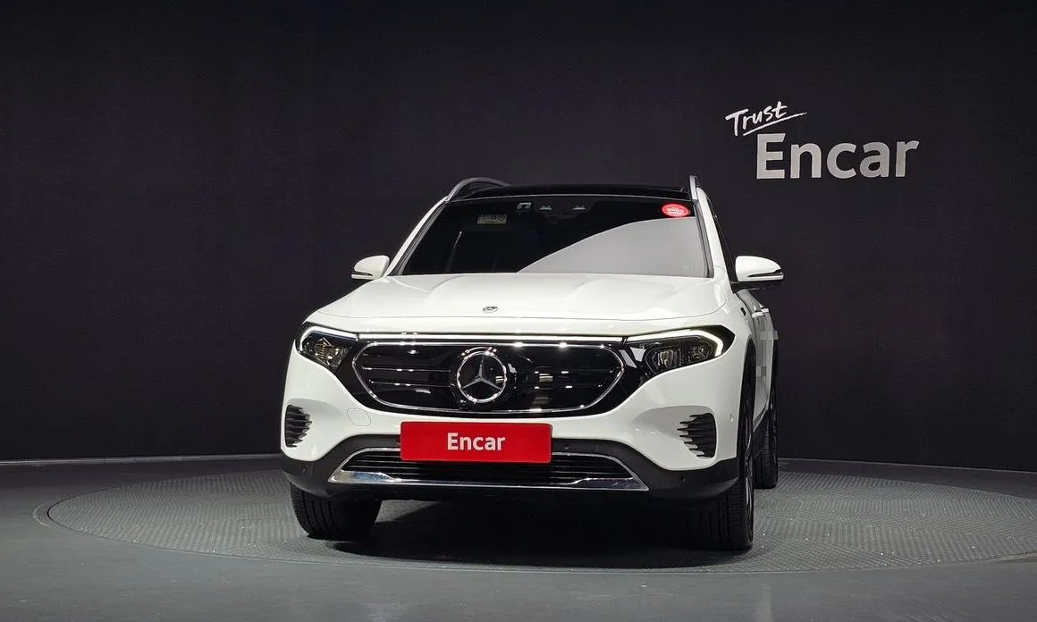 Mercedes-Benz EQB — фото 4