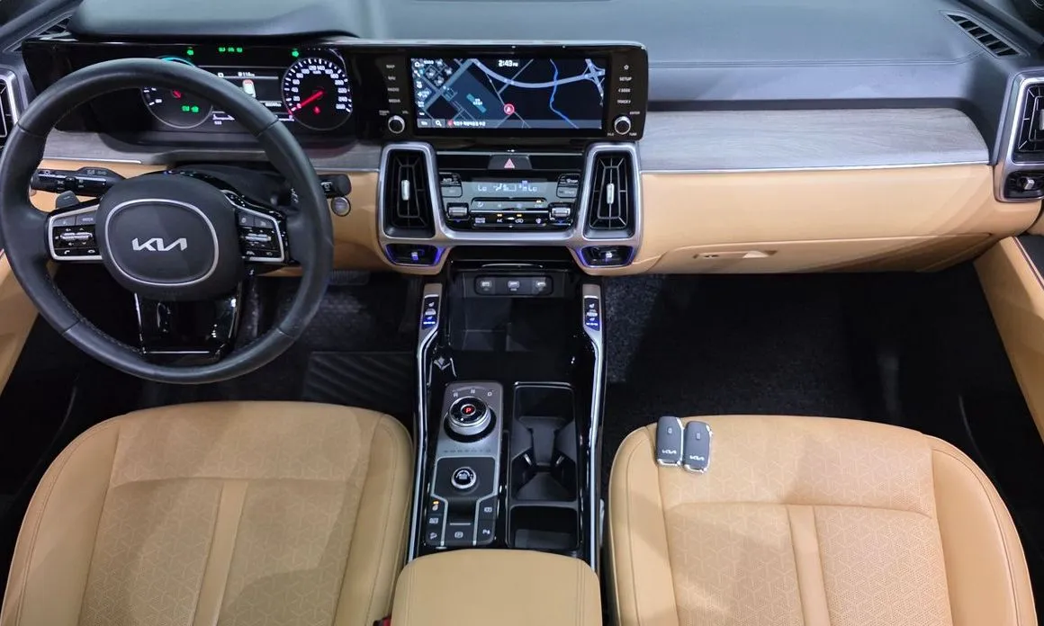 Kia Sorento — фото 7