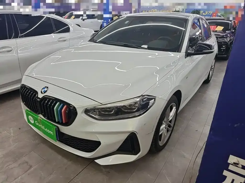 BMW 1 Series — фото 1
