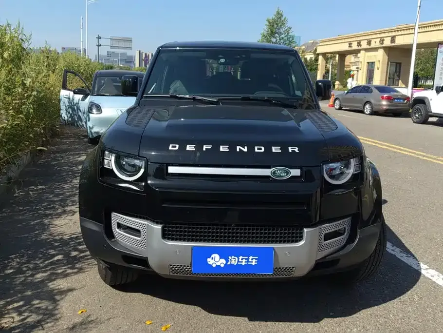 Land Rover Defender — фото 10