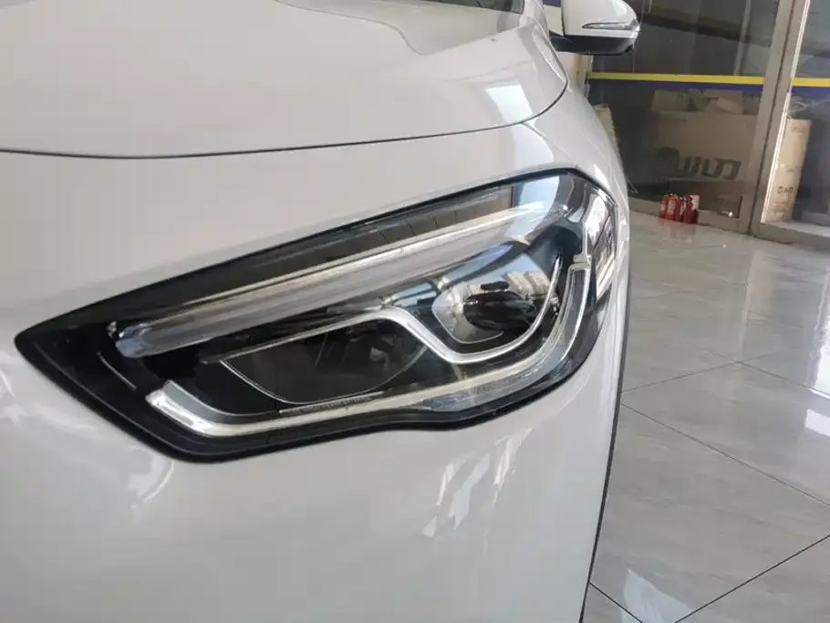 Mercedes-Benz GLA — фото 6