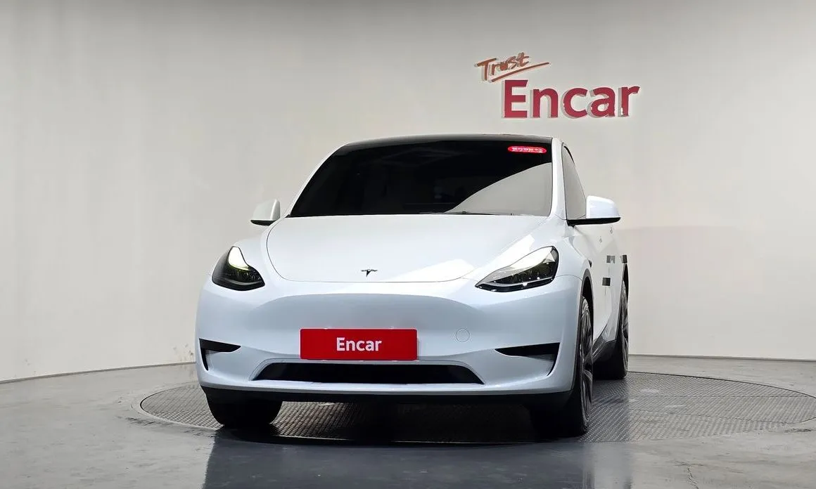 Tesla Model Y — фото 2