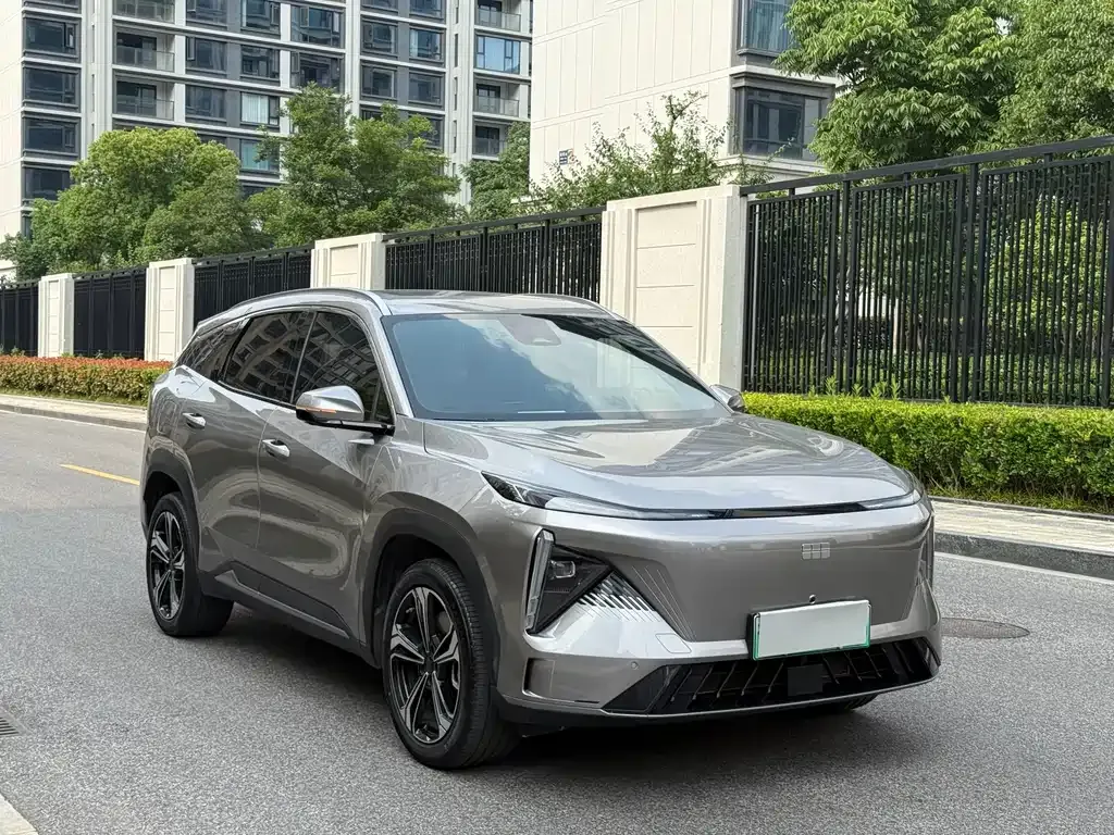 Geely Galaxy L7 — фото 7