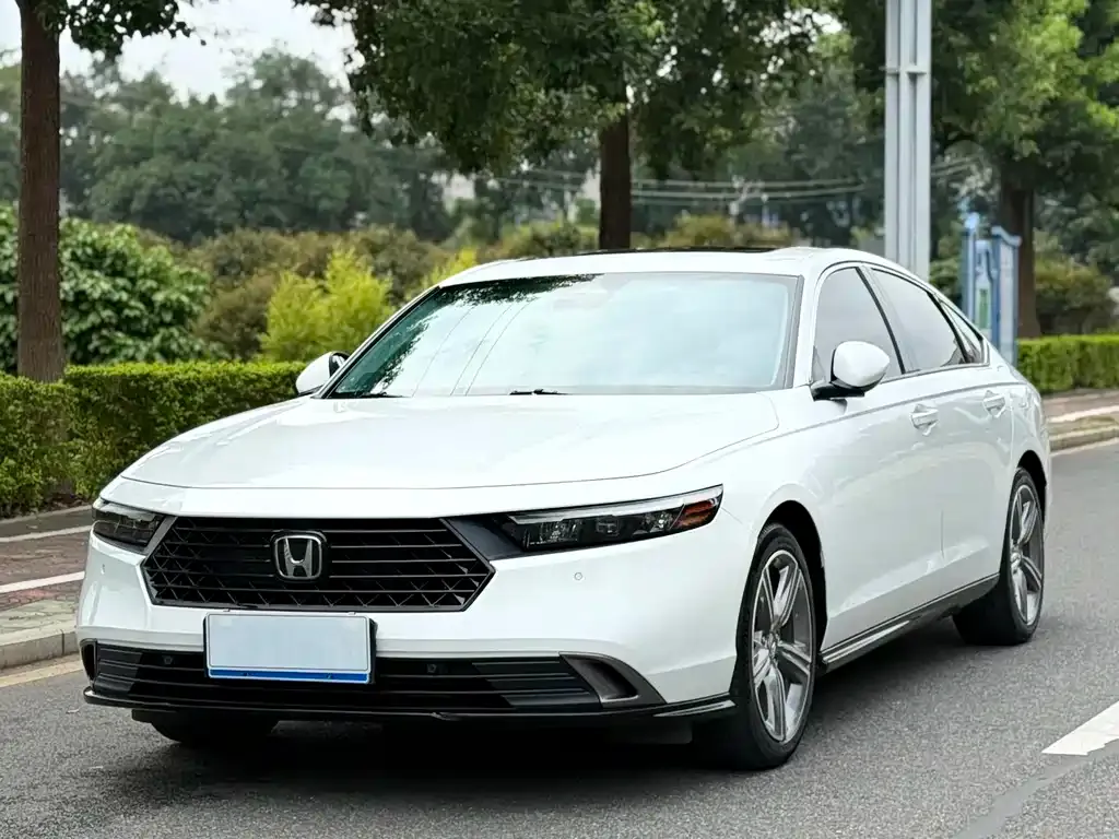 Honda Accord — фото 6