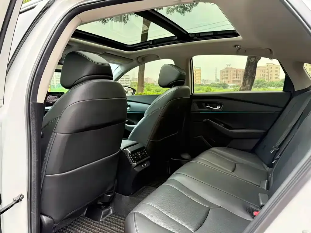 Honda Accord — фото 5
