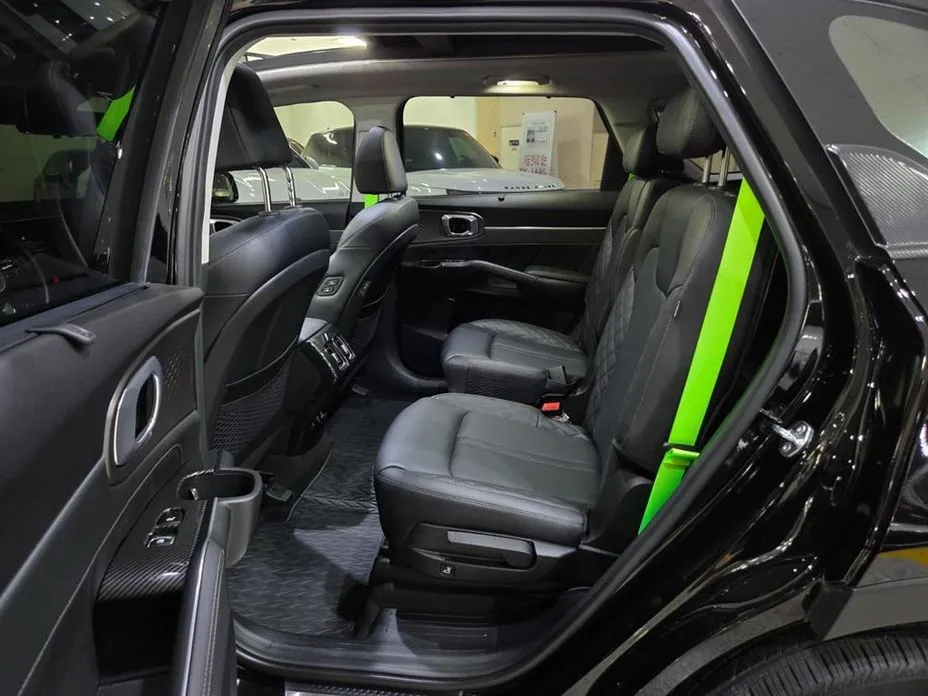 Kia Sorento — фото 4