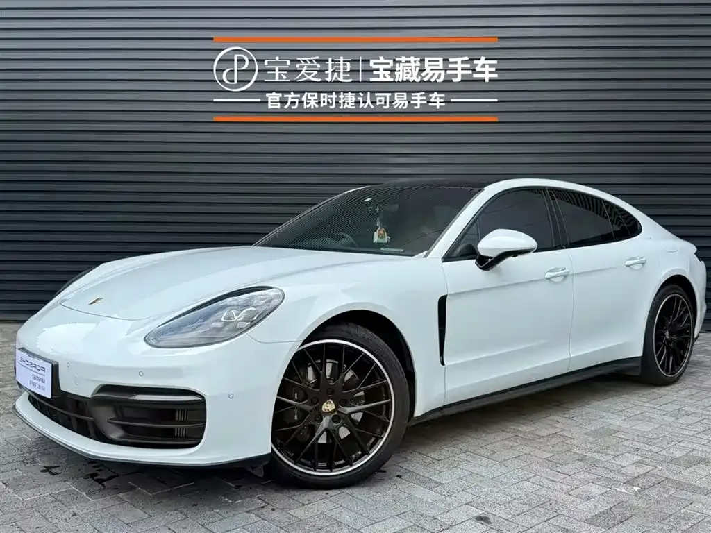 Porsche Panamera — фото 1