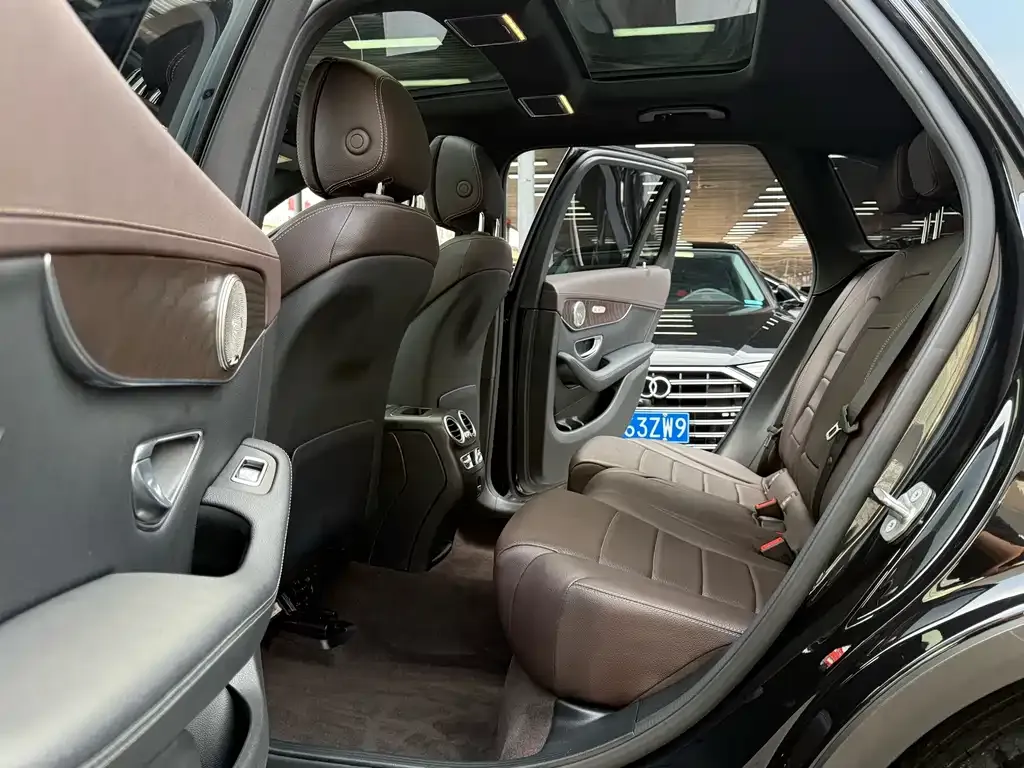 Mercedes-Benz GLC — фото 10