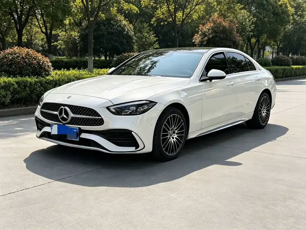 Mercedes-Benz C-Class — фото 1