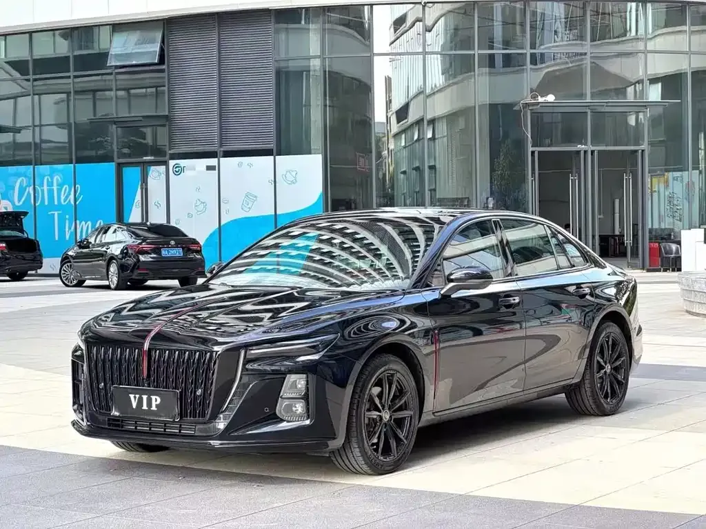 Hongqi H5 — фото 1