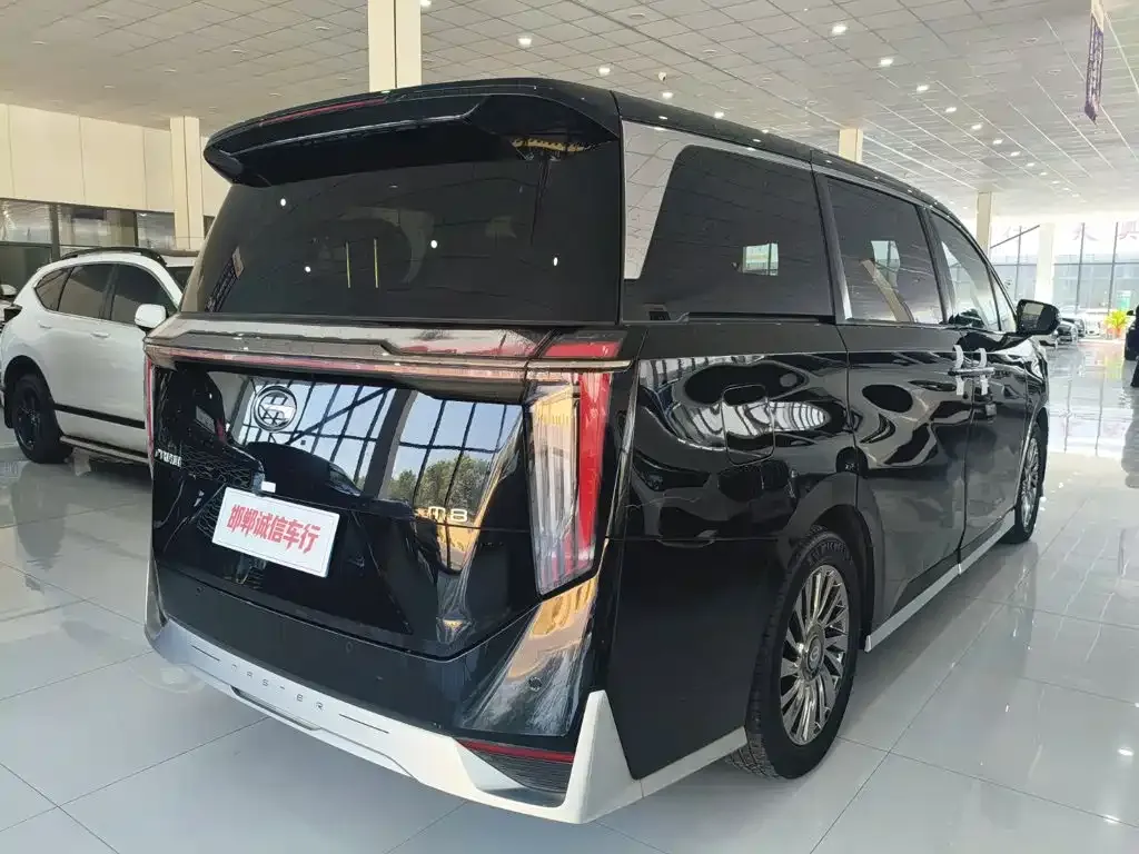GAC Motor Trumpchi M8 — фото 2