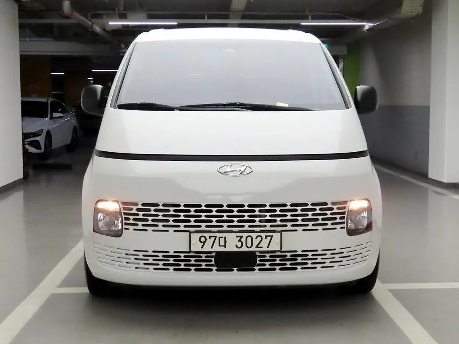 Hyundai Staria — фото 2