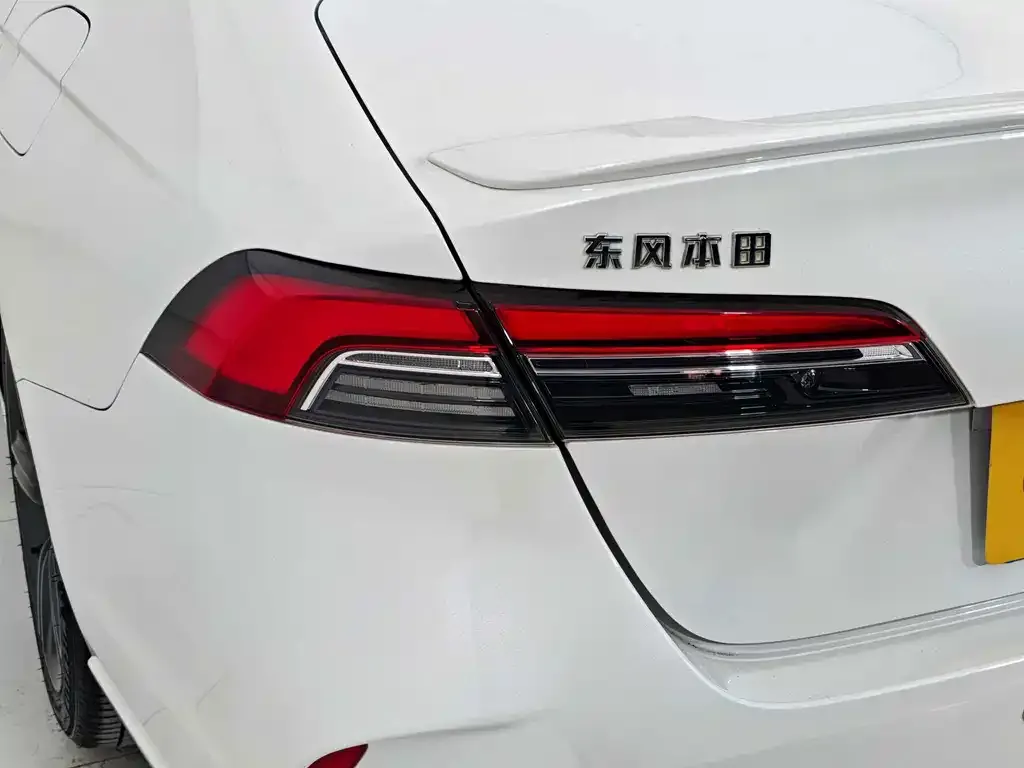 Honda Inspire — фото 7