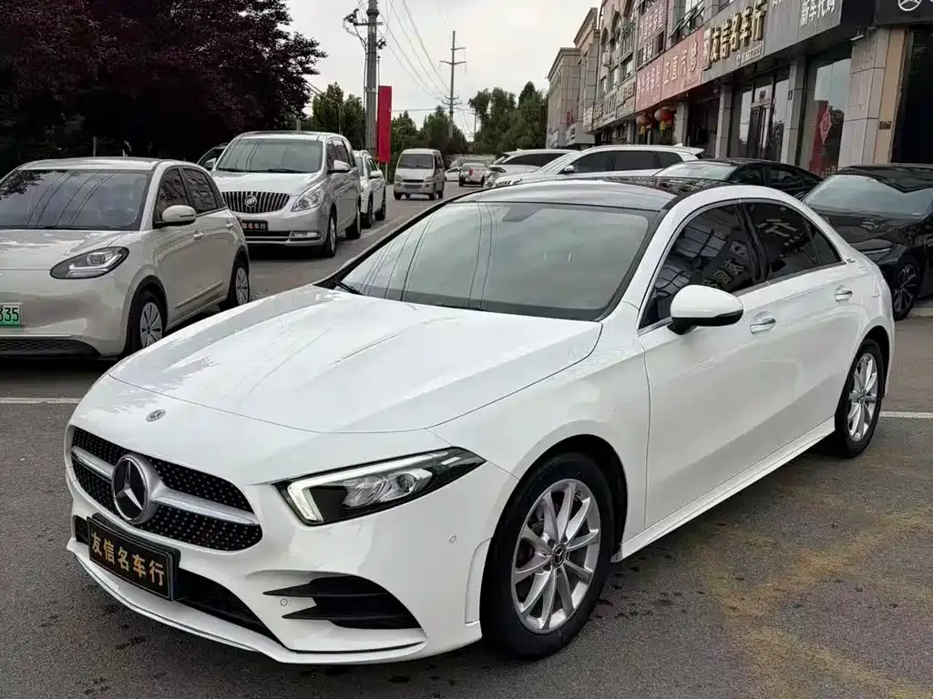 Mercedes-Benz A-Class — фото 1