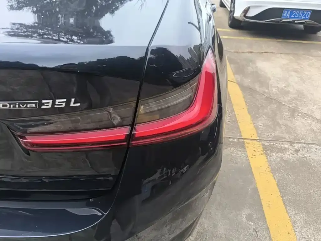 BMW i3 — фото 3