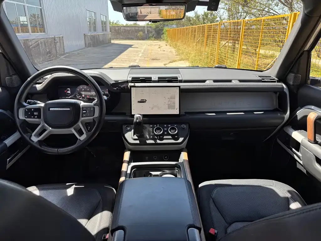 Land Rover Defender — фото 2