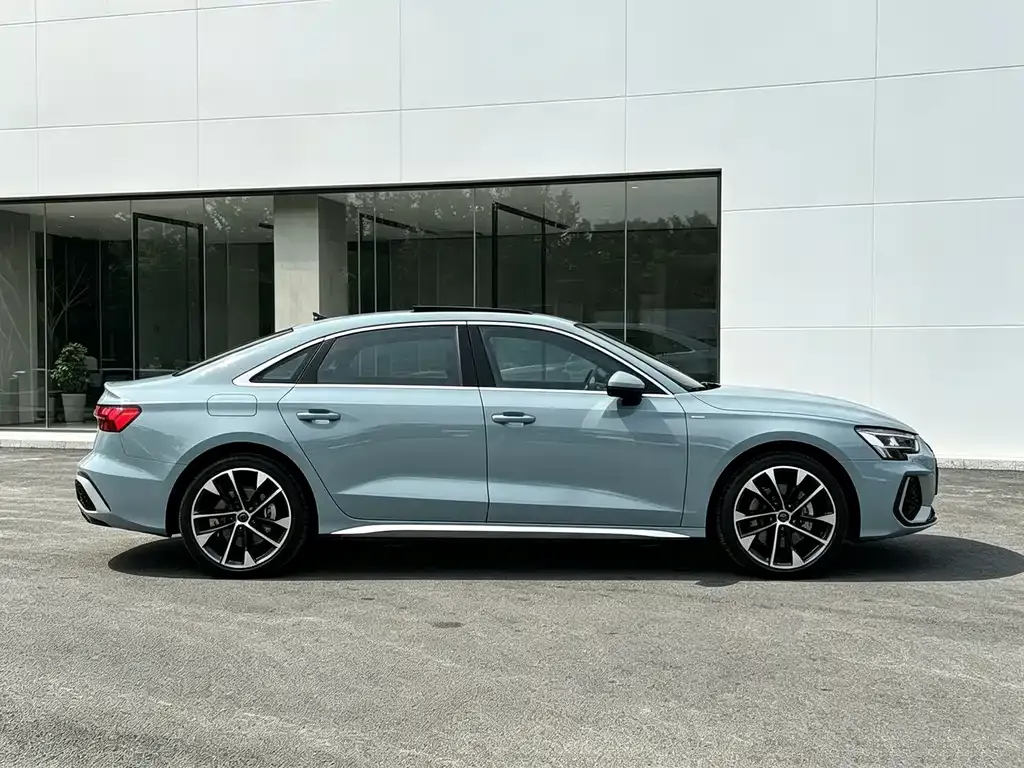 Audi A3 — фото 7