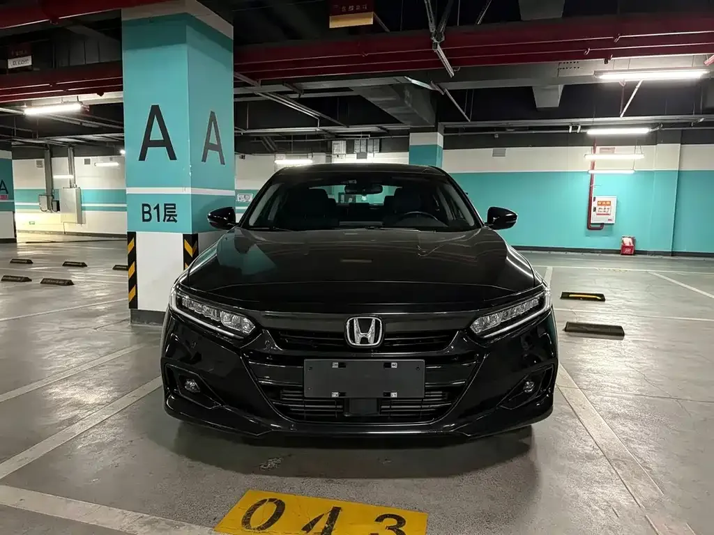 Honda Accord — фото 7