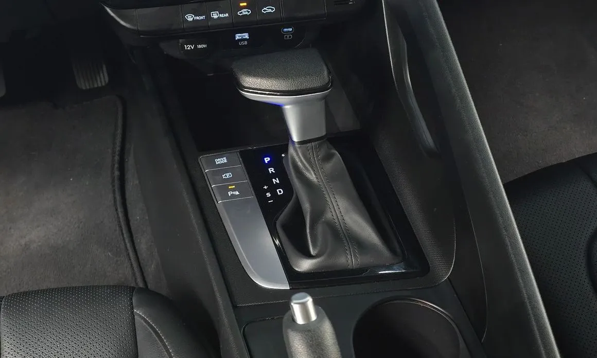 Hyundai AVANTE — фото 2