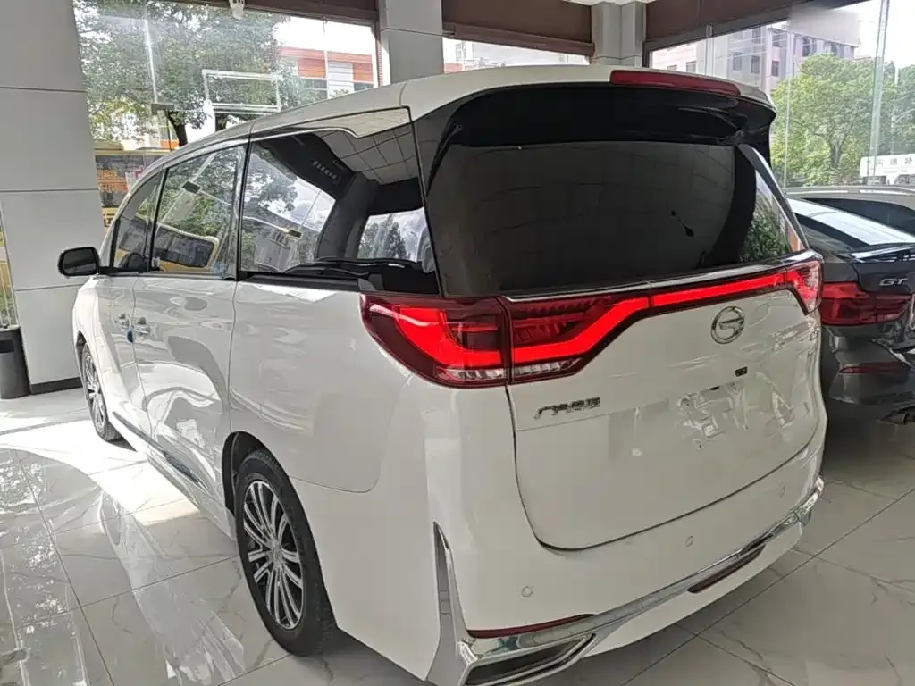 GAC Motor Trumpchi M8 — фото 10