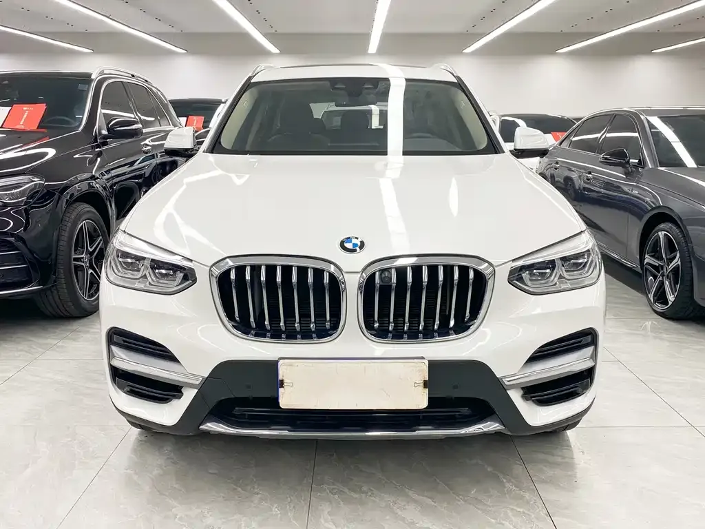 BMW X3 — фото 9