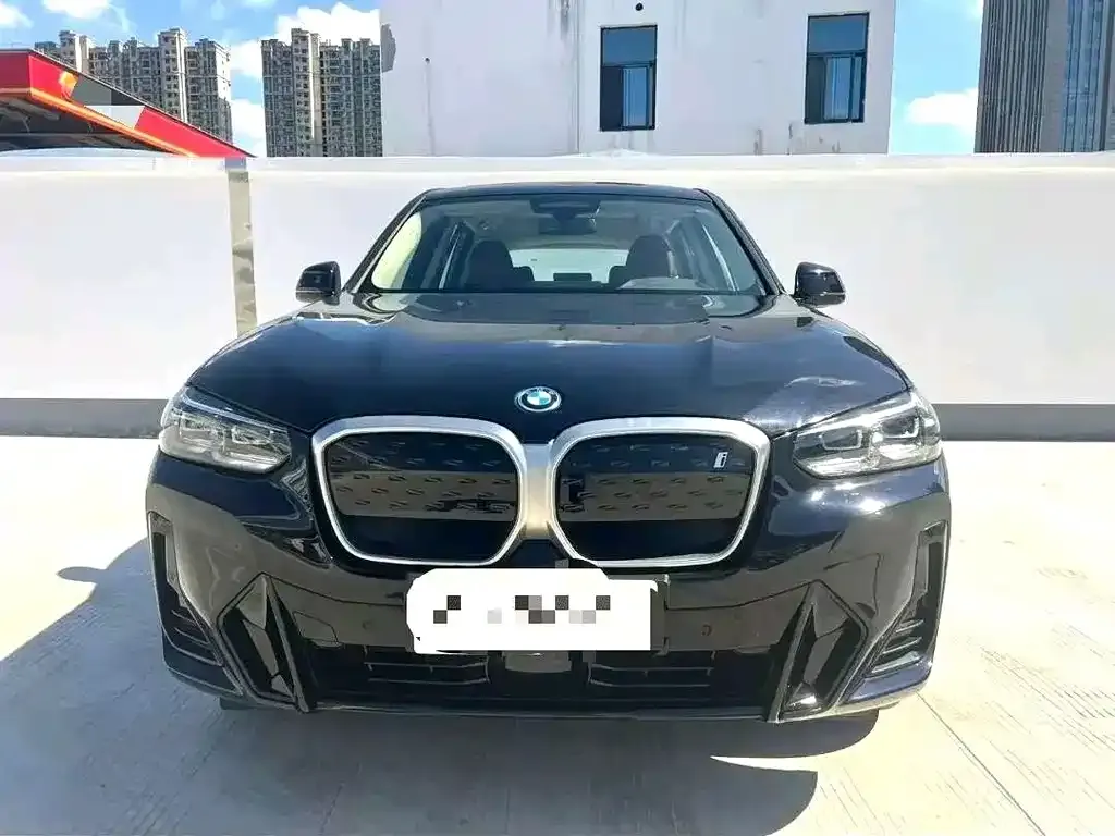 BMW iX3 — фото 3
