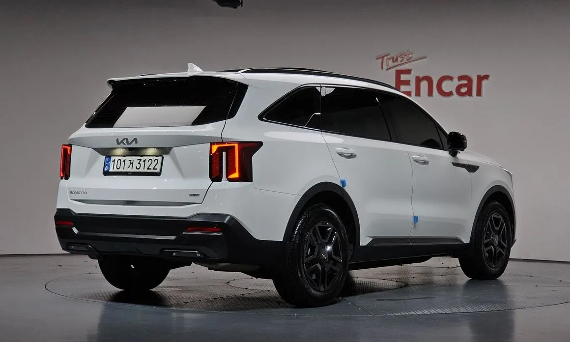 Kia Sorento — фото 10