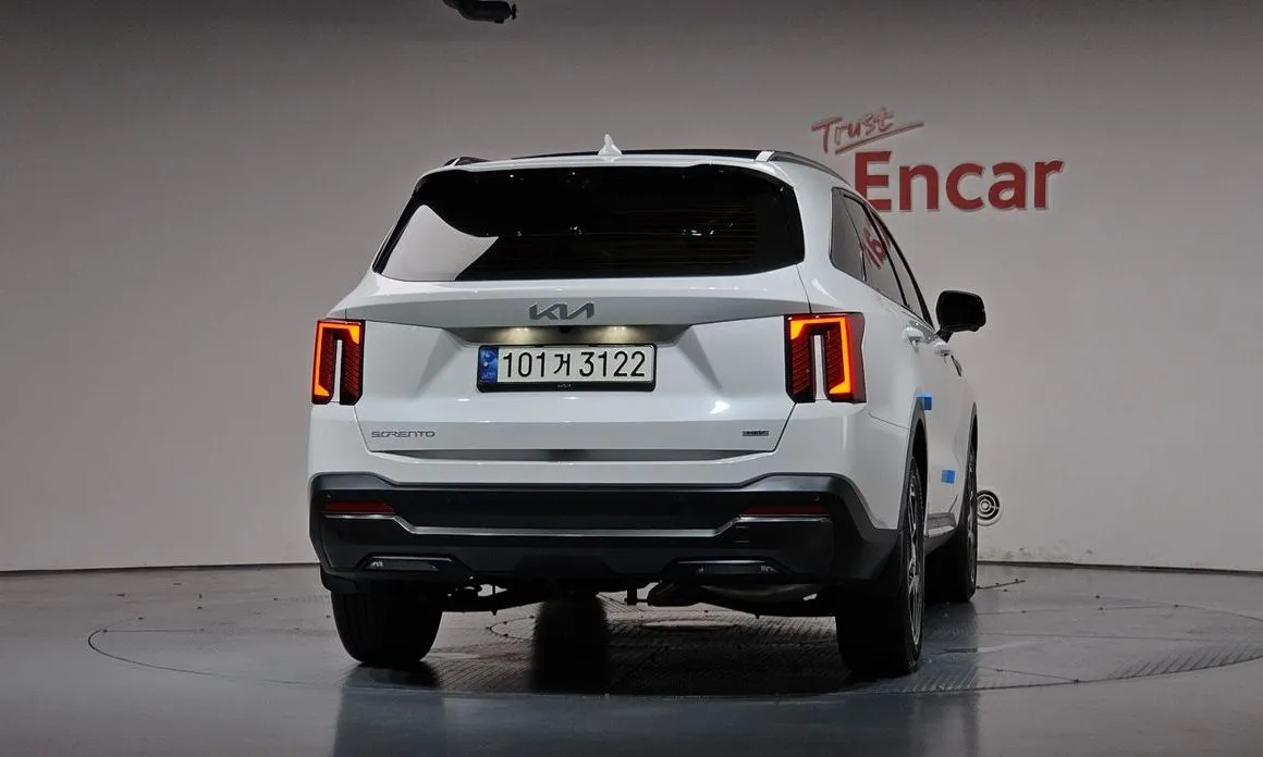 Kia Sorento — фото 5