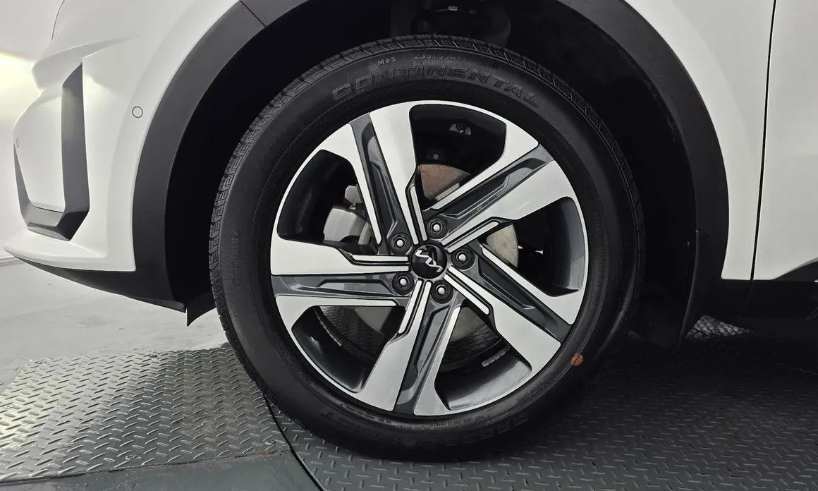 Kia Sorento — фото 9