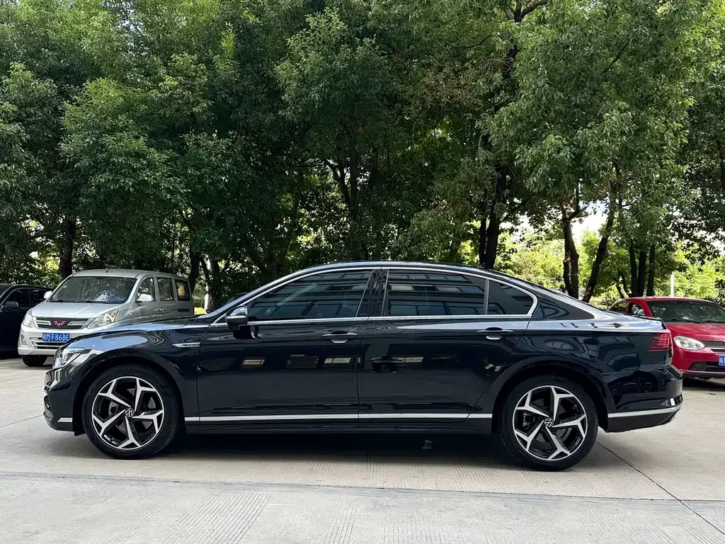 Volkswagen Magotan — фото 4
