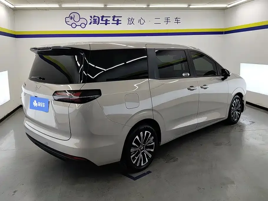 Wuling Xingguang 730 New Energy — фото 9