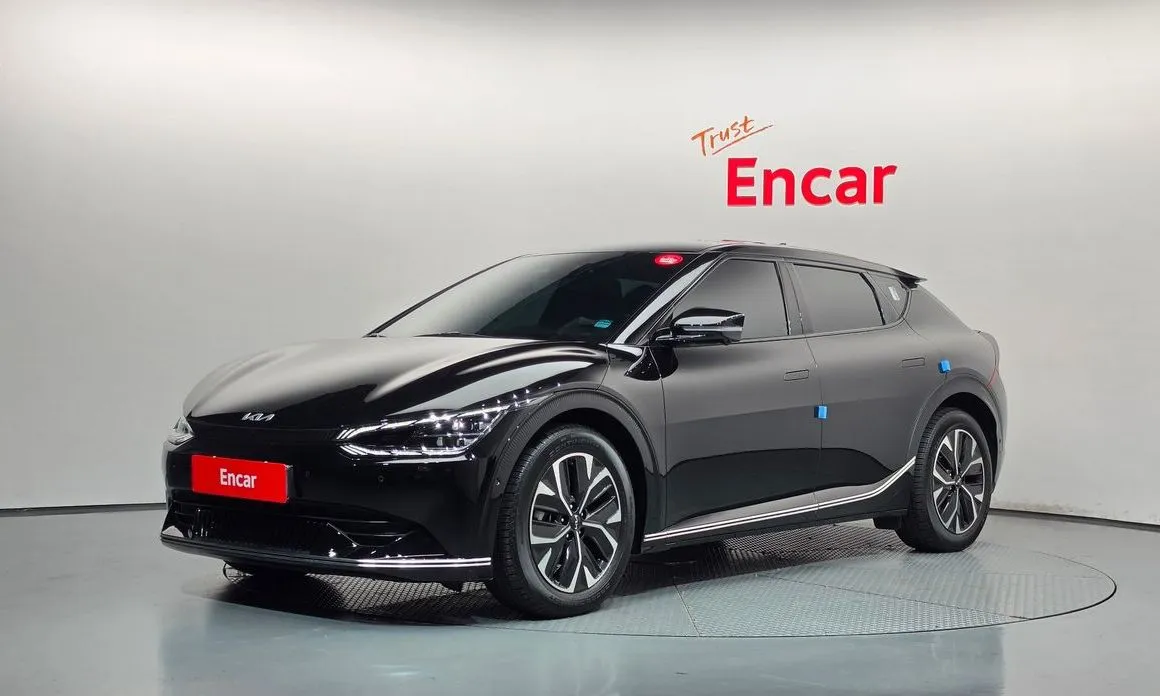 Kia EV6 — фото 1