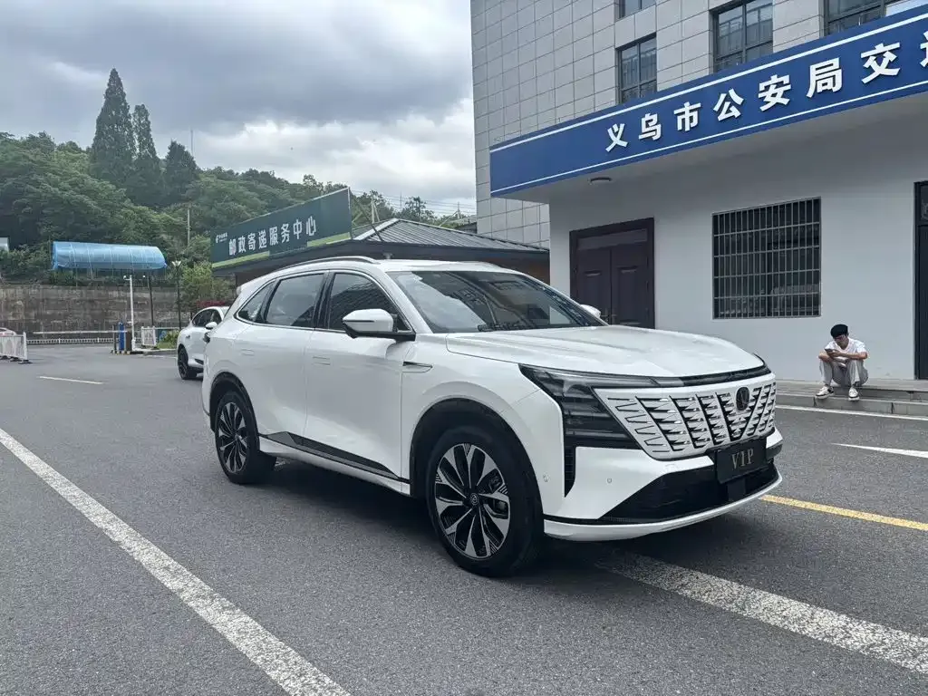 Changan CS75 PLUS — фото 8