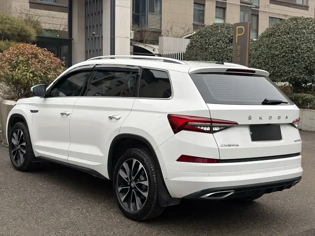 Skoda Kodiaq — фото 4