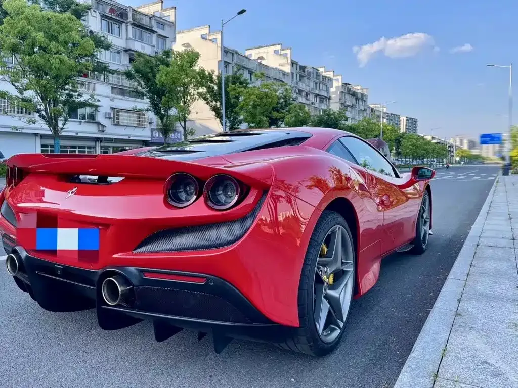 Ferrari F8 — фото 2