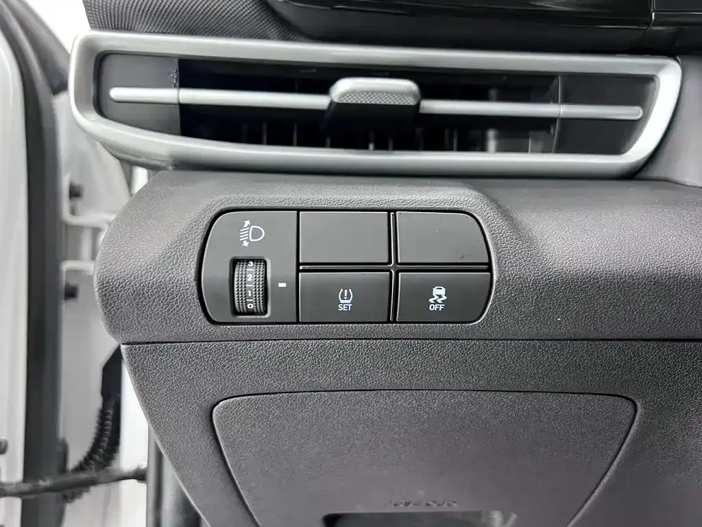 Hyundai Elantra — фото 5