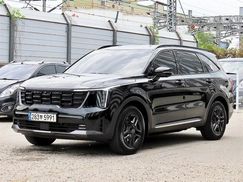 Kia Sorento — фото 6