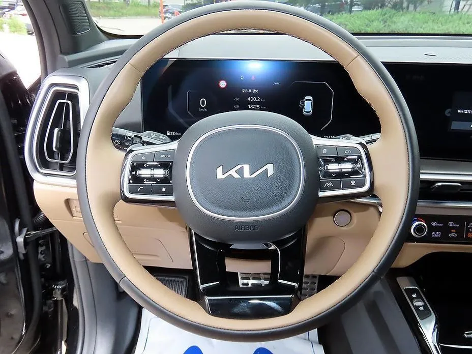 Kia Sorento — фото 9