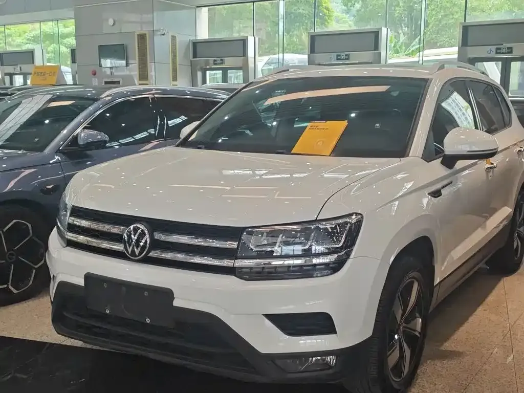 Volkswagen Tharu — фото 1