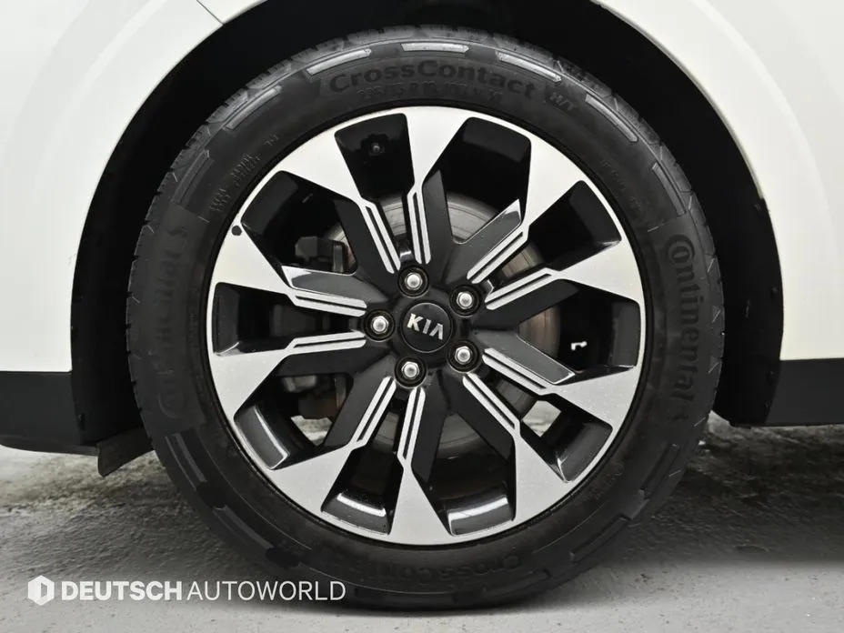Kia Carnival — фото 10
