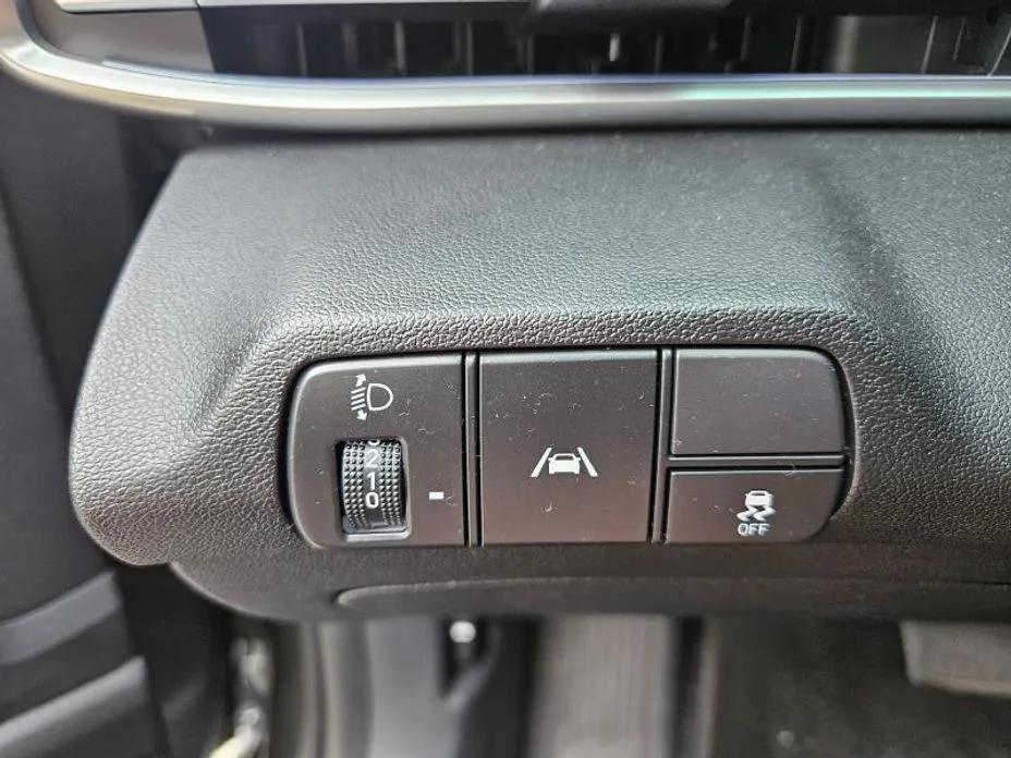 Hyundai AVANTE — фото 6
