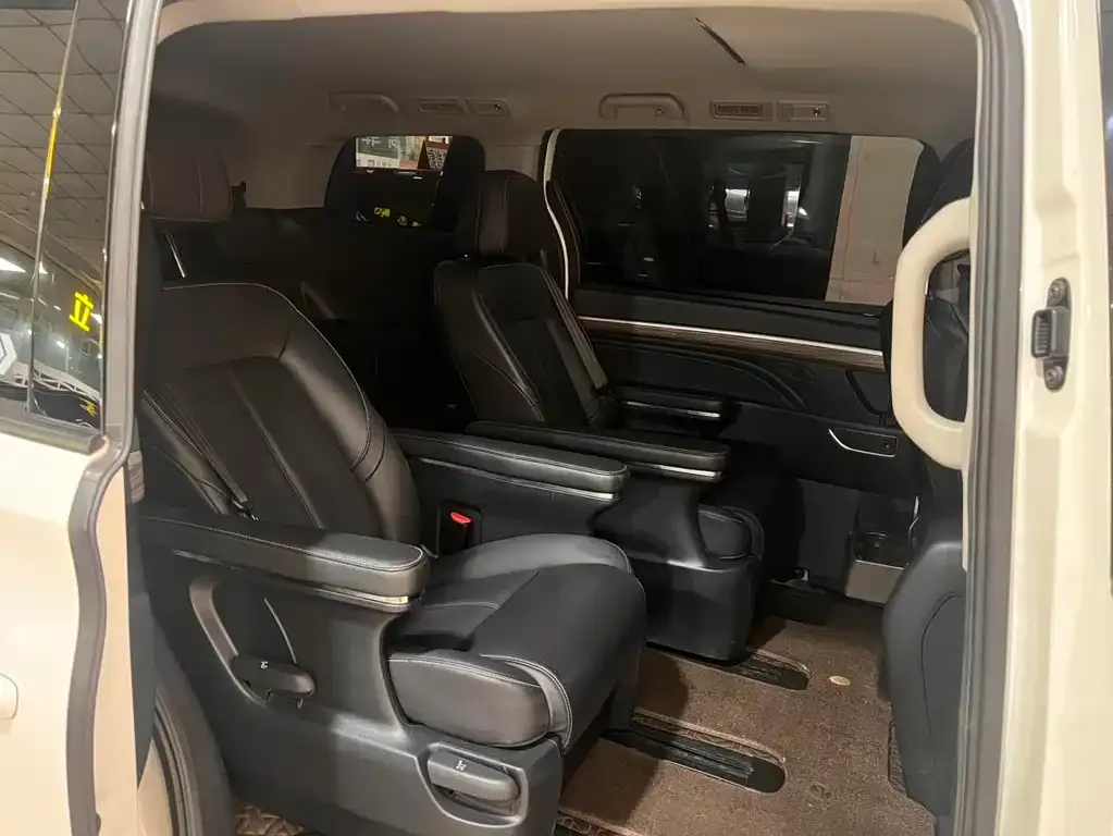 GAC Motor Trumpchi M8 — фото 2